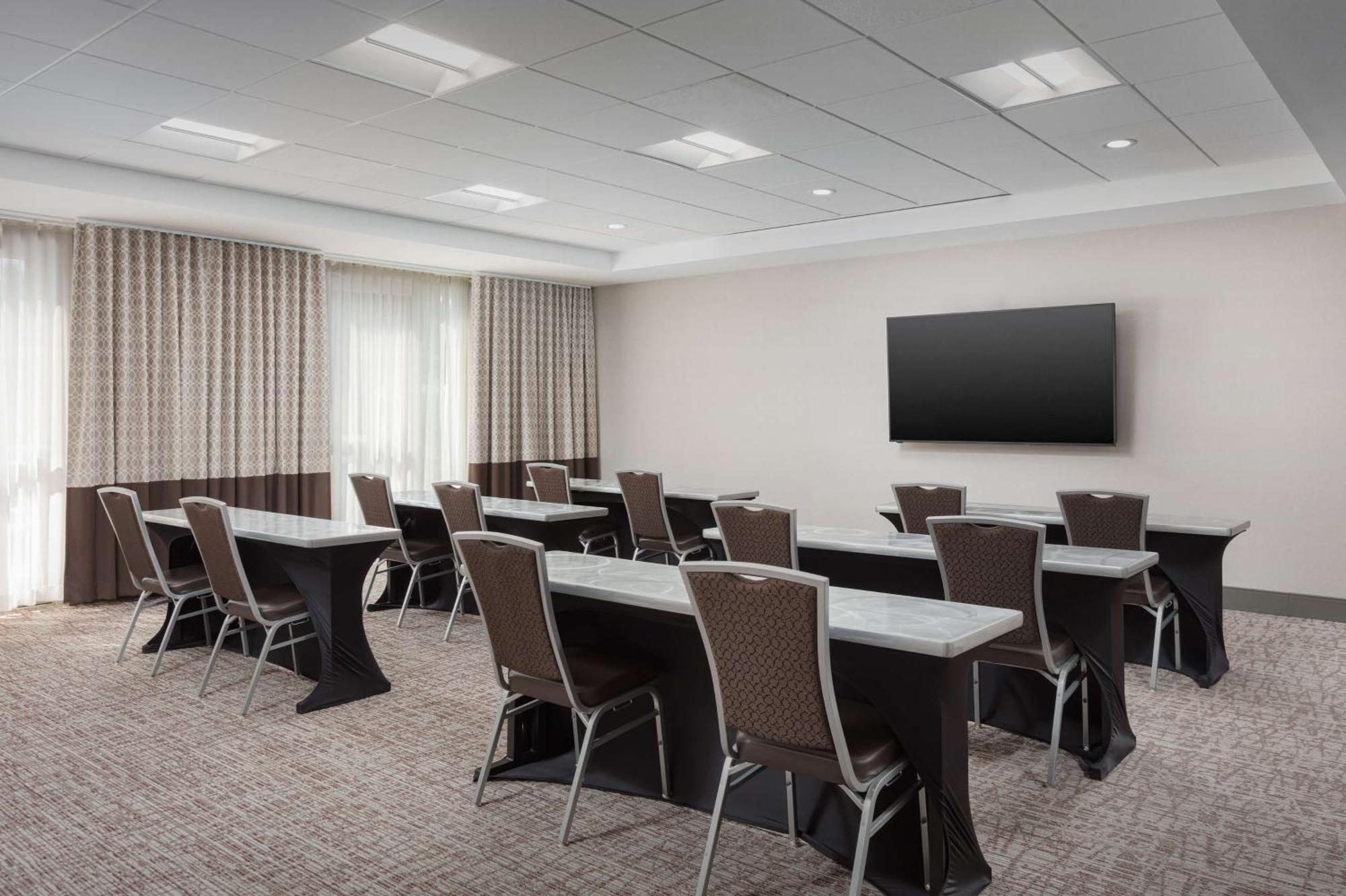 Hilton Garden Inn Тускалуса Экстерьер фото