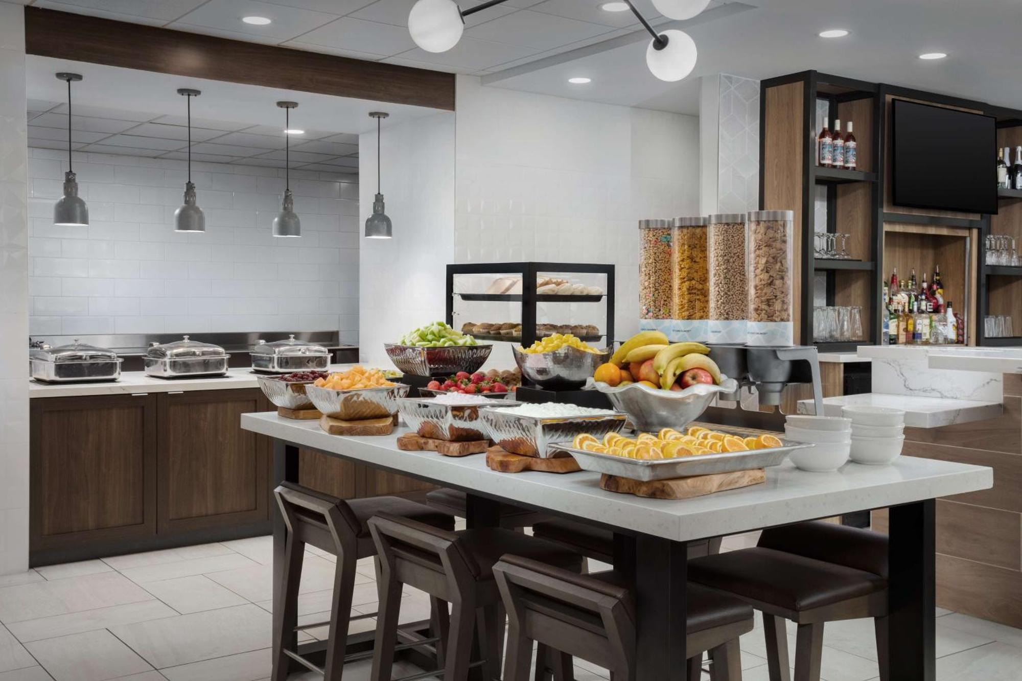 Hilton Garden Inn Тускалуса Экстерьер фото