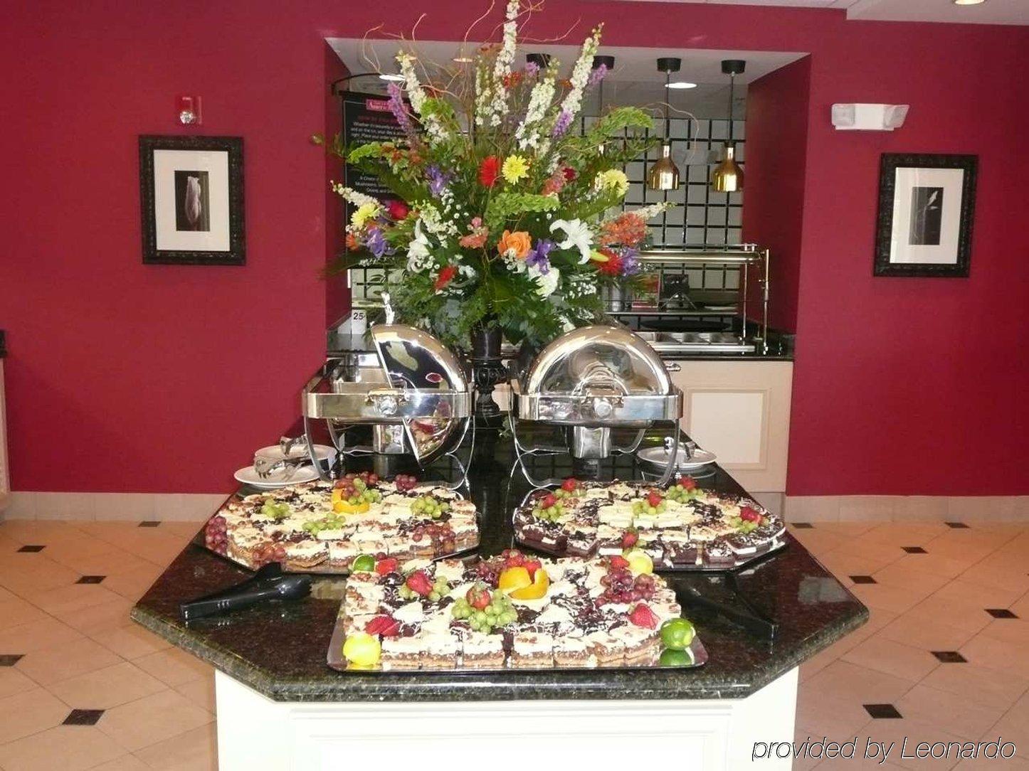 Hilton Garden Inn Тускалуса Ресторан фото